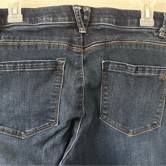 Democracy Blue Skinny Jeans with Faded Denim Style EUC - Picture 4 of 6
